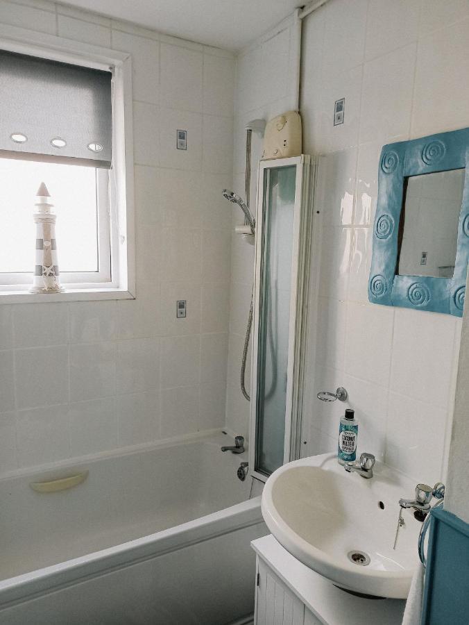 Esplanade Court Apartment With Communal Seasonal Heated Pool Paignton Exterior foto